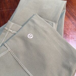 LULULEMON OLIVE HIGH-RISE PANT🍋